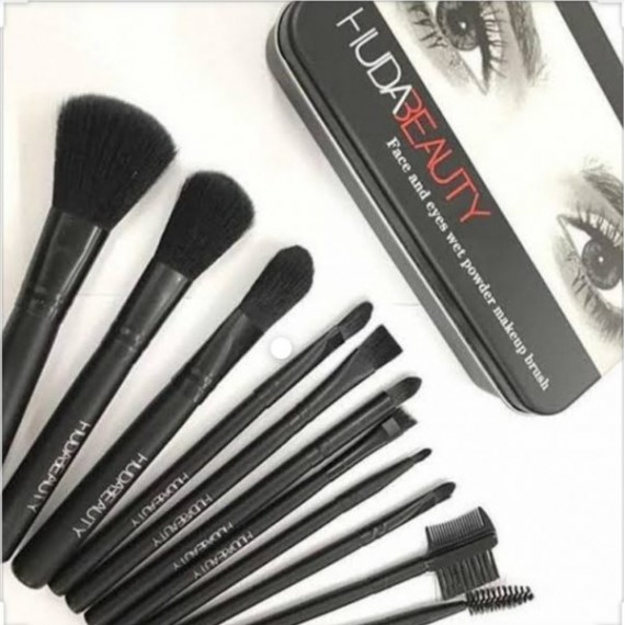 Huda Tin brush