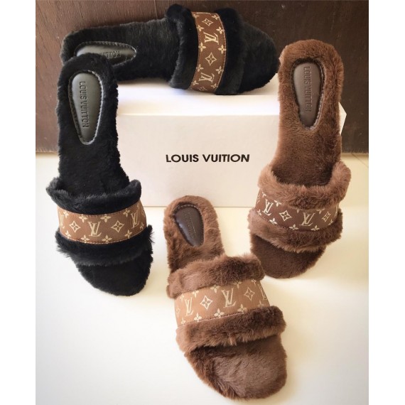 Louis Vuition Comfortable Fur Slippers SCM-013